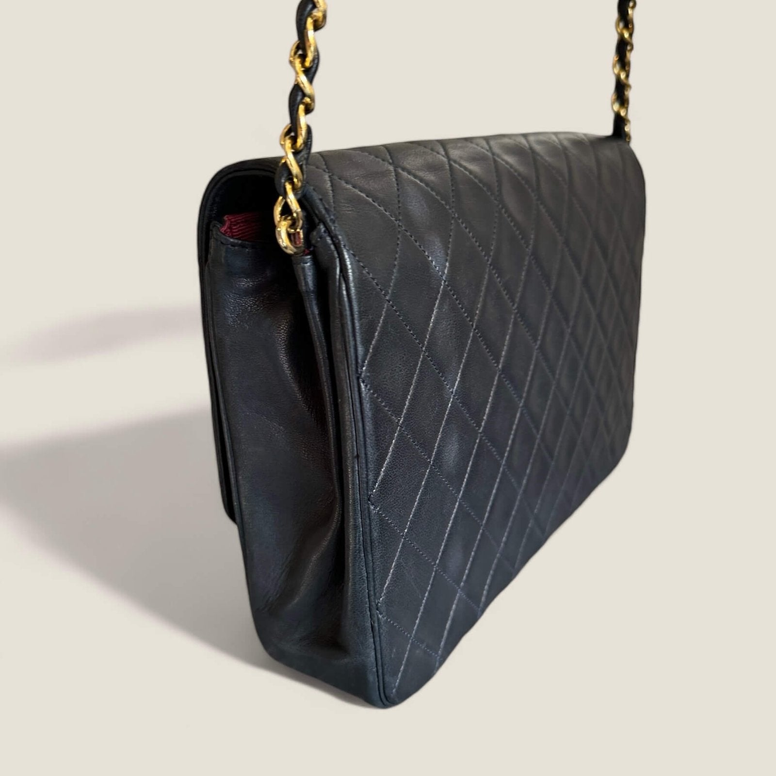 Used Chanel shoulderbag early 80's