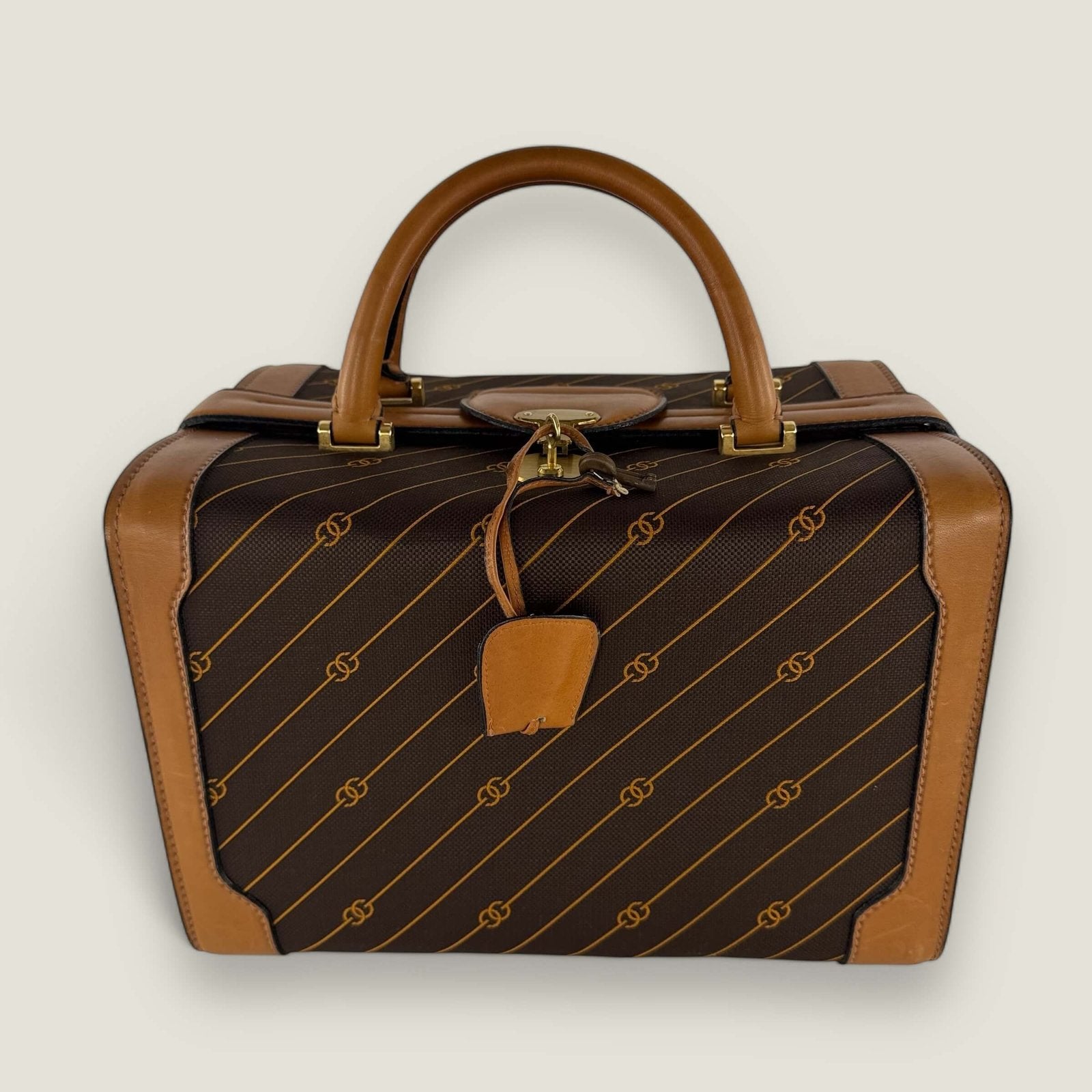 Vintage Gucci bag beautycase monogram print