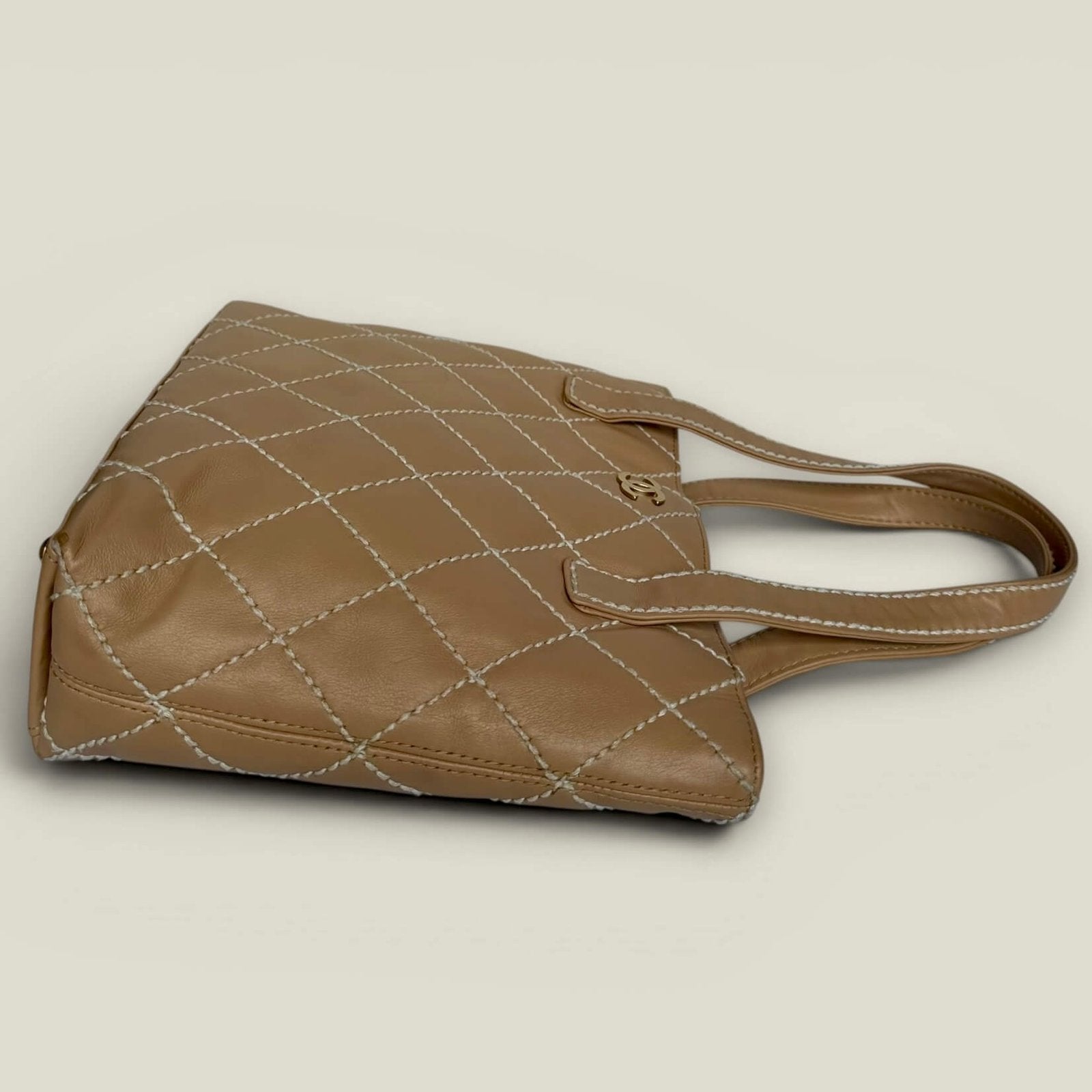 ZIjkant Chanel wild stitch beige