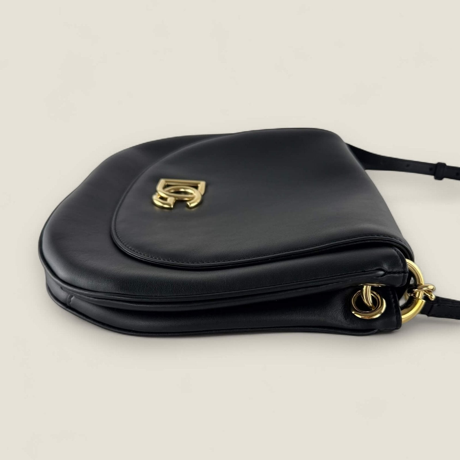 side view pre-owned Dolce & Gabbana crossbody