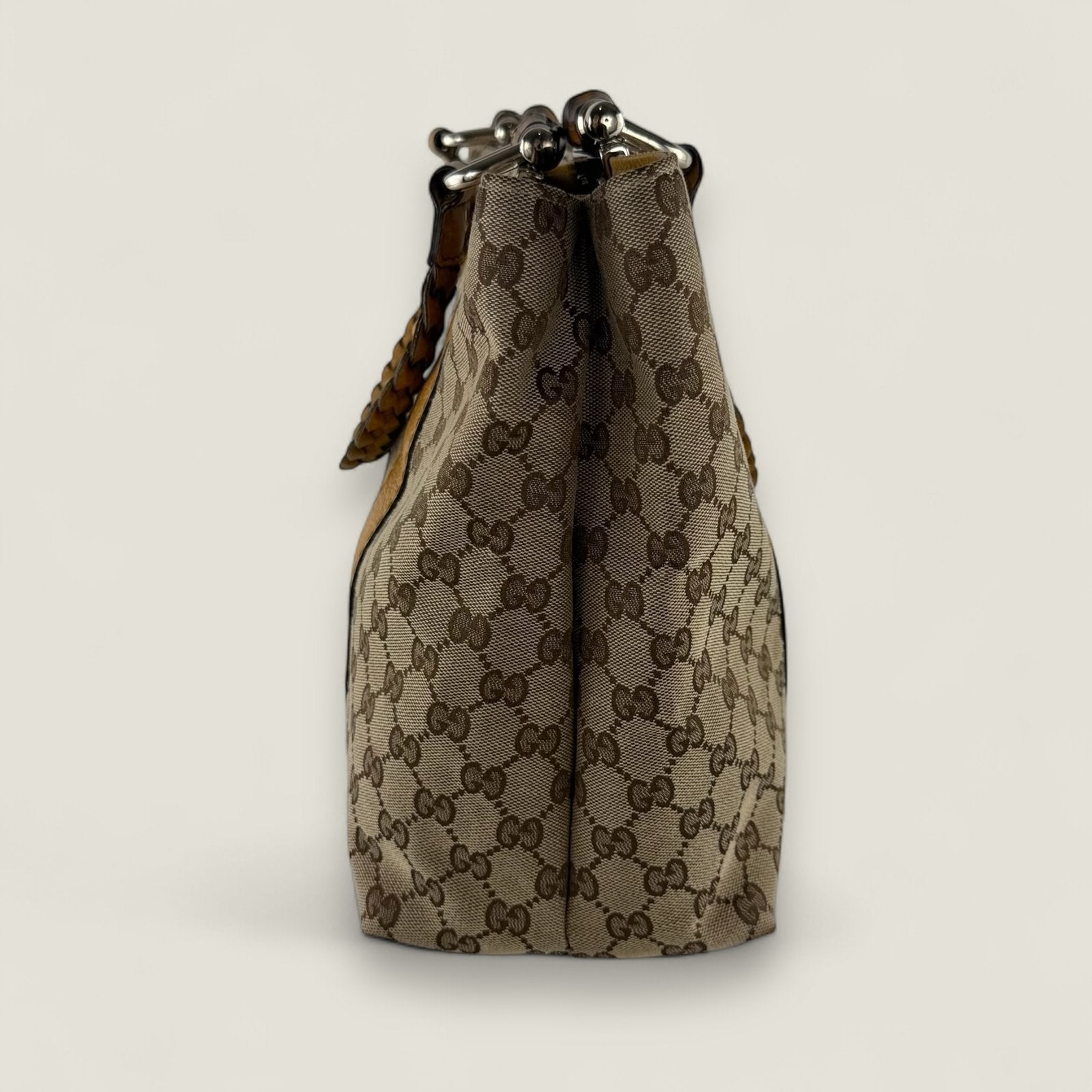 Zijkant Gucci canvas Libeccio