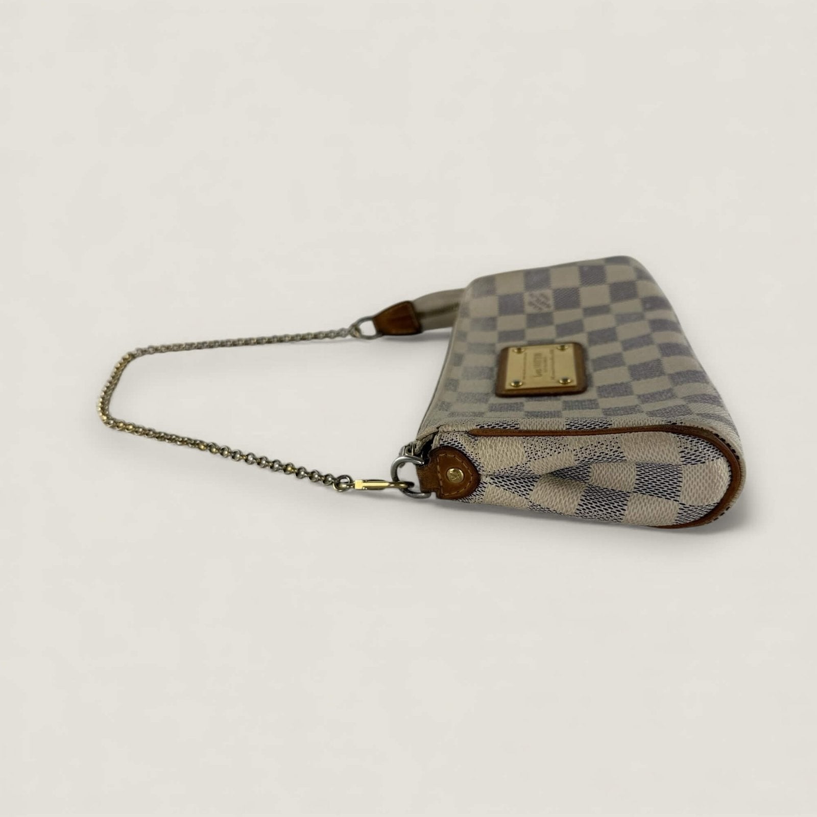 Zijkant origienle Louis Vuitton Eva