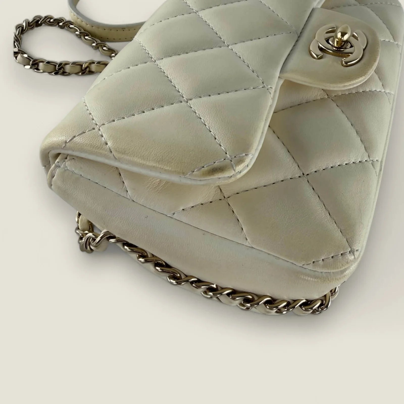 Side original Chanel shoulder bag