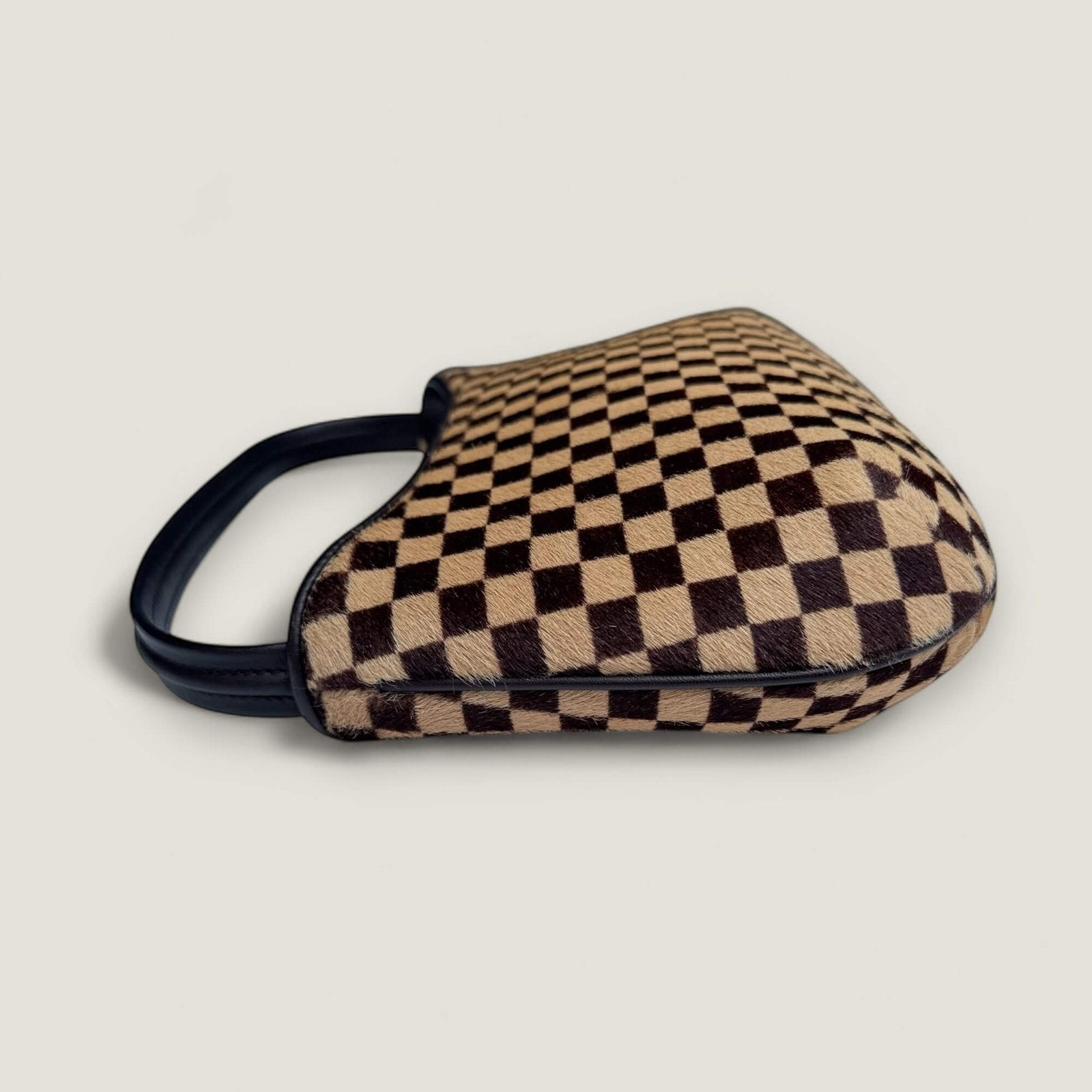 louis-vuitton-tigre-luxury-handbag