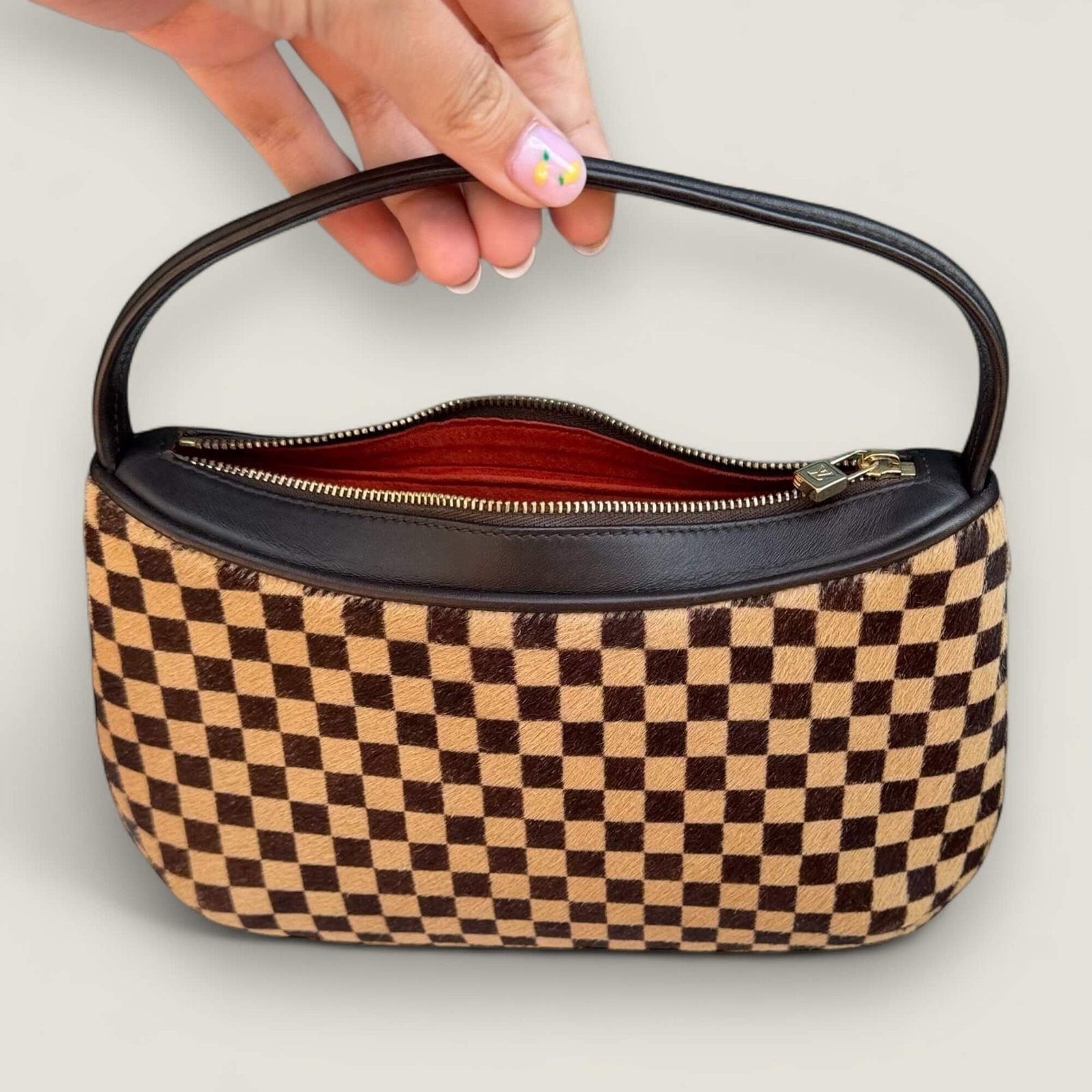 louis-vuitton-tigre-vintage-handtas-bruin-goud