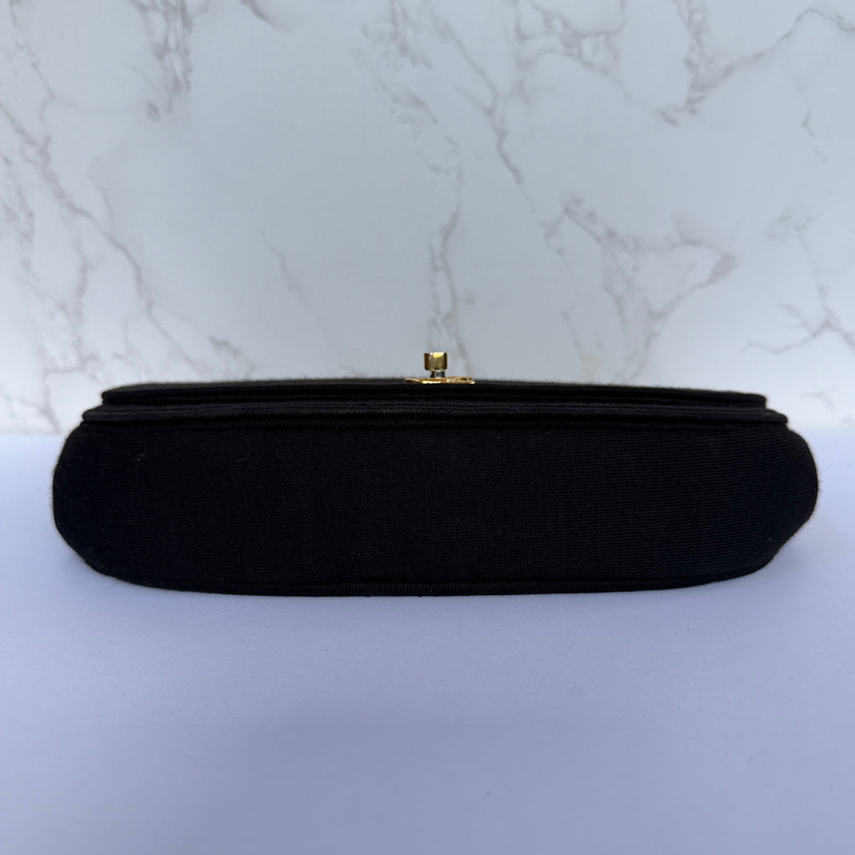 onderkant echte Chanel tas gebruikt 