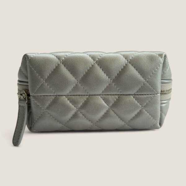 Pre-loved Chanel pouch silver lambskin leather