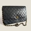 Pre-owned leather Chanel bag