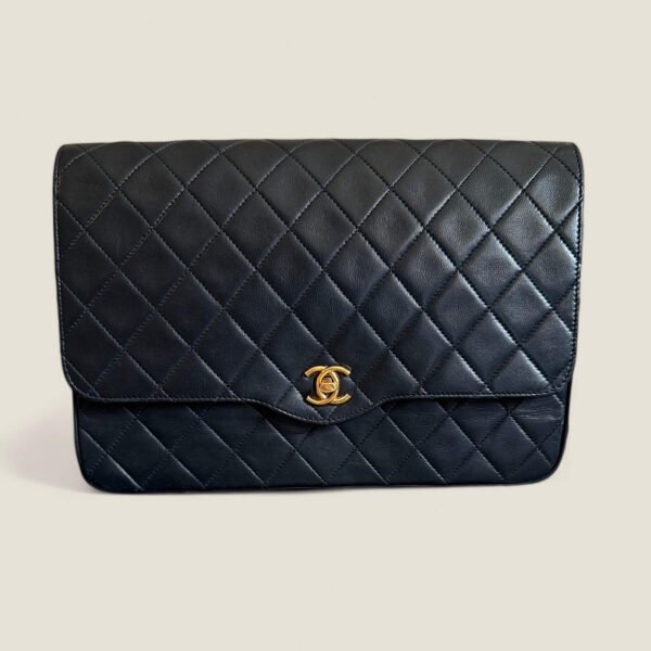 Tweedehands Chanel handtas lamsleder met gouden hardware