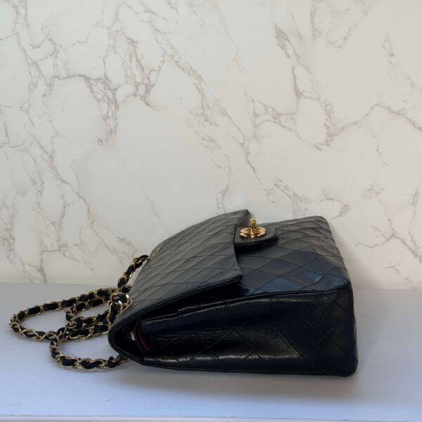 Chanel vintage schoudertas zijkant