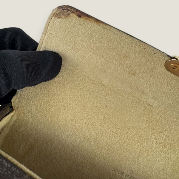 Tweedehands Louis Vuitton case