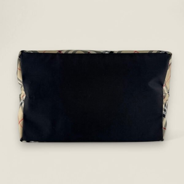 Authentieke Burberry tas onderkant