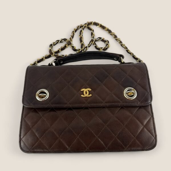 Gebruikte Chanel tas met twee sloten top hendel en ketting