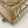 Hoekjes Chanel wild stitch handtas beige