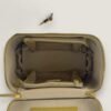 binnenkant authentieke vintage vanity Chanel