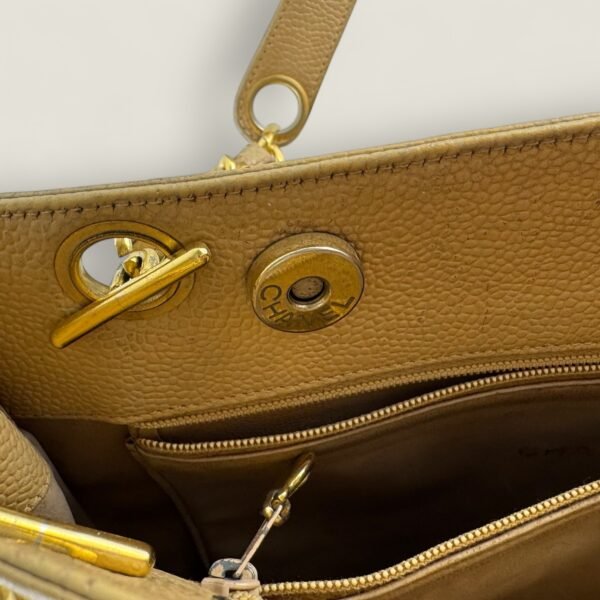 Authentieke Chanel vintage schoudertas binnenkant