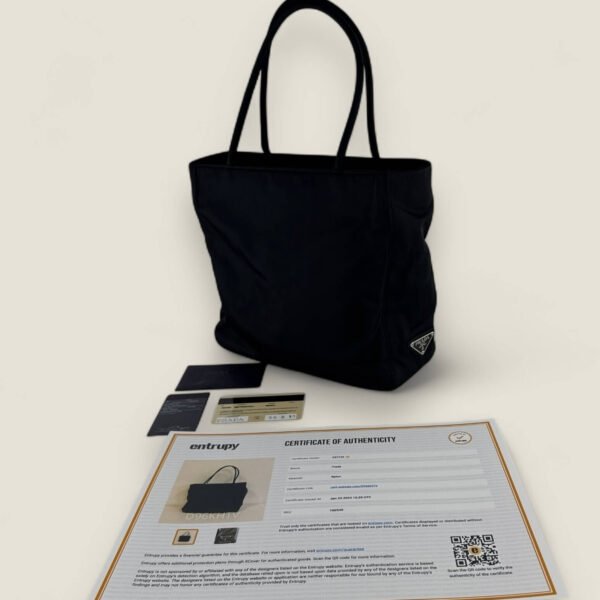 Entrupy certificaat Prada tas nylon zwart
