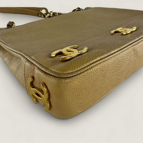 Preowned vinatge CC logo shoulder bag