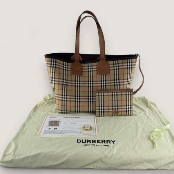 Authentieke Burberry London shopper met dustbag en Entrupy certificaat