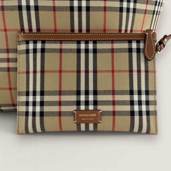 Burberry pouch en bijbehorende tas