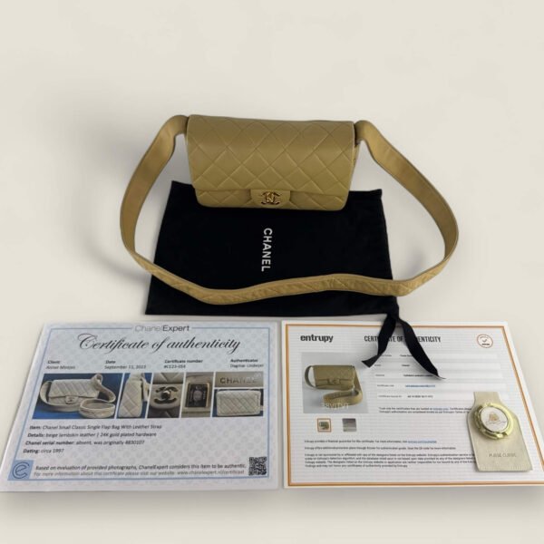 Chanel classic flap met schouderriem - pre-owned