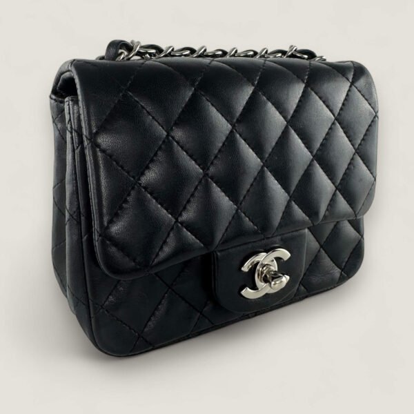 Chanel crossbody vintage preloved