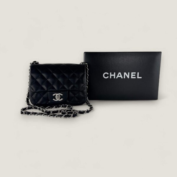 Chanel square mini classic single flap - pre-owned