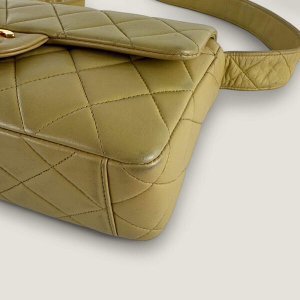 Hoeken tweedehands Chanel tas