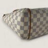 Hoekjes Louis Vuitton Totally PM