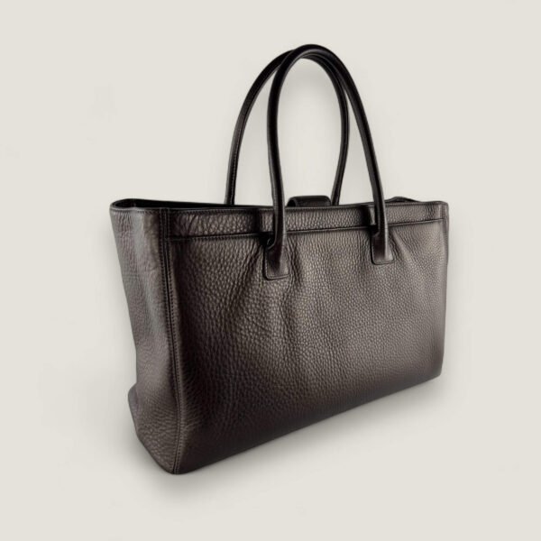 Preloved Chanel executive tote