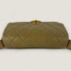 Vintage Chanel schoudertas met riem lamsleer beige