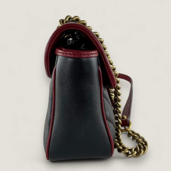 Zijkant authentieke Gucci Marmont tas