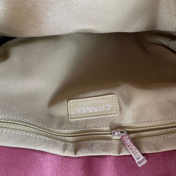 Binnenkant Chanel flap bag - overzicht Binnenkant Chanel flap bag - overzicht