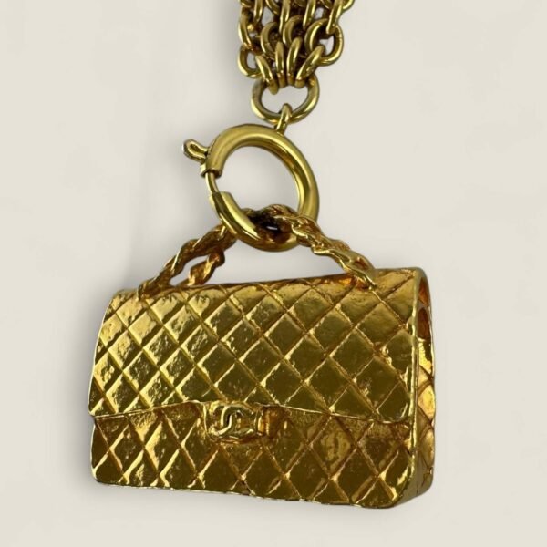 Chanel classic flap bag necklace vintage