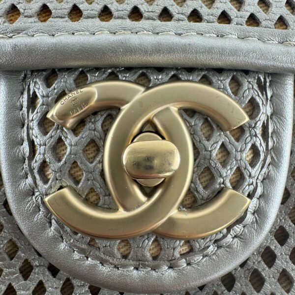 Chanel lichtgouden hardware