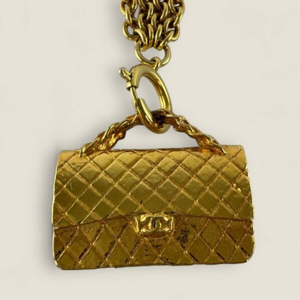 Chanel vintage necklace classic flap bag