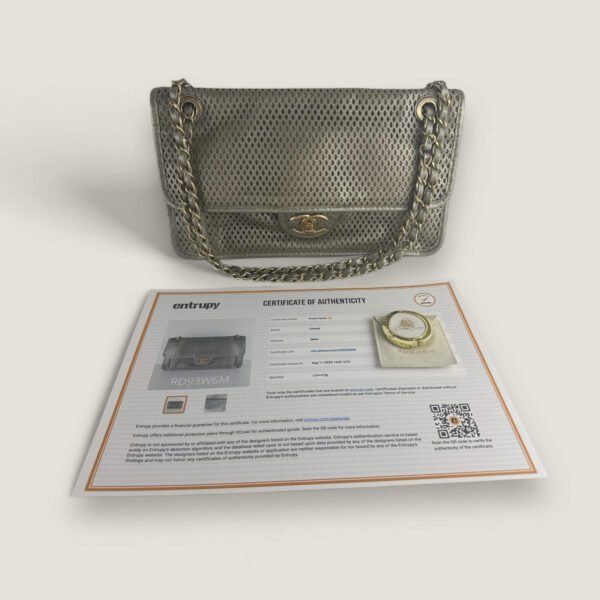 Entrupy certificaat up in the air Chanel