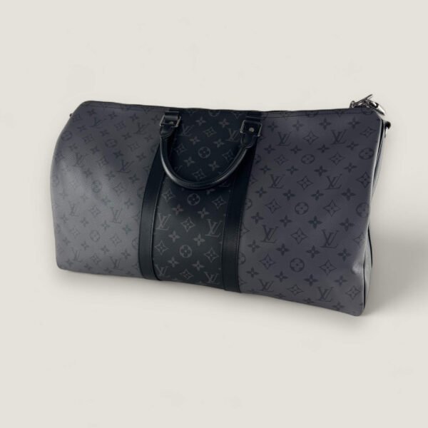 Louis Vuitton Keepall Bandoulière 50 schuin vooraanzicht links