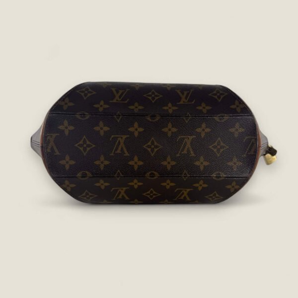 Onderkant authentieke Louis Vuitton tas