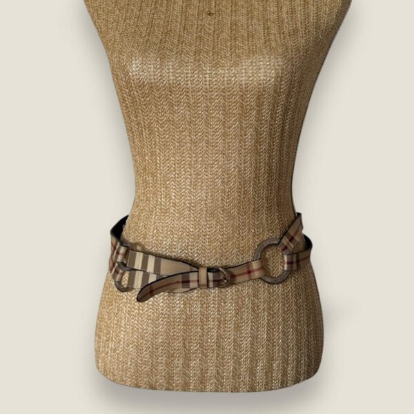 Pre-owned Burberry London Haymarket check belt