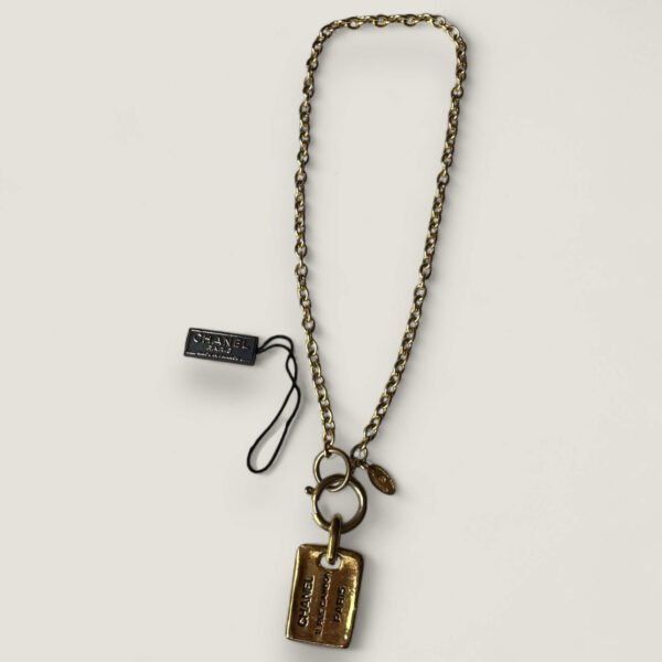 pre-owned Chanel necklace vintage 31 Rue Cambon