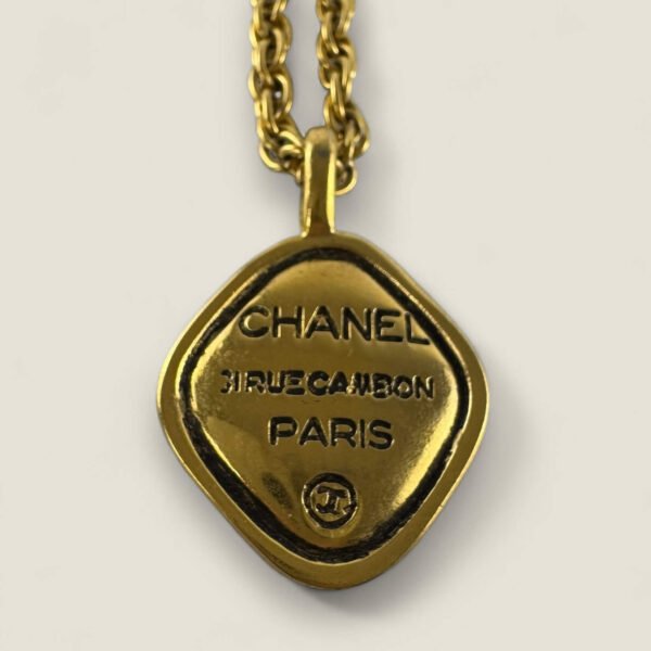 Chanel ketting 31 Rue Cambon Paris hanger
