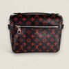 Louis Vuitton Pochette Métis Infrarouge achterkant met ritsvak