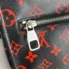 Louis Vuitton Pochette Métis Infrarouge zilverkleurige hardware detail