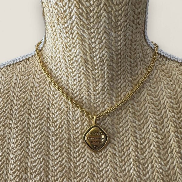 Originele Chanel ketting kort model
