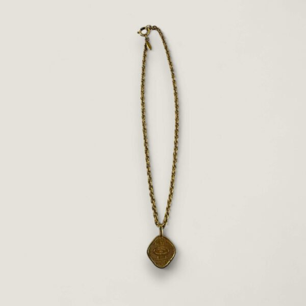 pre-owned Chanel necklace vintage