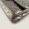 Chanel Reissue 2.55 metallic bronze schoudertas Chanel Reissue 2.55 metallic bronze schoudertas