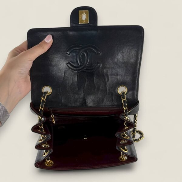Chanel vintage accordion schoudertas lamsleer Chanel vintage accordion schoudertas lamsleer