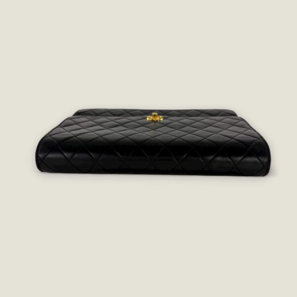Chanel vintage matelasse single flap bovenkant Chanel vintage matelasse single flap bovenkant
