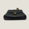 Chanel vintage tas donkerblauw met gouden ketting Chanel vintage tas donkerblauw met gouden ketting